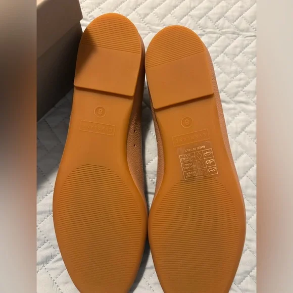 Everlane The Day Glove Italian Leather Flats SZ 8 NEW IN BOX - Tan color - Picture 5 of 6